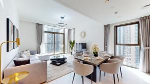 Fotografie z fotogalerie ubytování Primestay - Burj Crown 2BR, Downtown v Dubaji