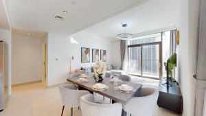 Fotografie z fotogalerie ubytování Primestay - Burj Crown 2BR, Downtown v Dubaji