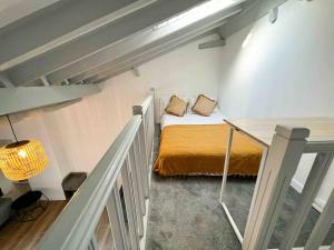 Beautiful Top Floor & Terrasse (Beach 1' walk)