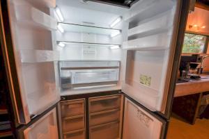 Una cocina o kitchenette en 奥明日香古民家一棟貸し宿 弥栄 Yasaka