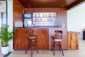 Lounge nebo bar v ubytování SPARV Aulakhs Resort