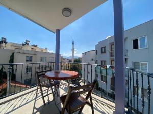 En balkon eller terrasse på Mert Homes Marmaris