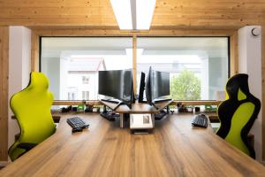 Fotografie z fotogalerie ubytování Guggis boarding Fewo inkl Büro v destinaci Germaringen