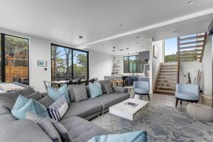 Φωτογραφία από το άλμπουμ του Beach N Views σε Cloverdale