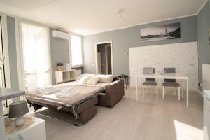 Gallery image of COZY APARTMENT MALPENSA AiRPORT in Gallarate +30 photos