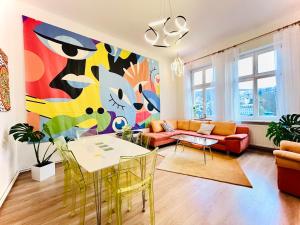 Posezení v ubytování Sunny City - Apartment in SPA Zone with Private Garage