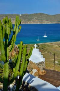 Gallery image of Villa Princess 5 4Bed with Small Tub Panormos Beach in Panormos Mykonos
