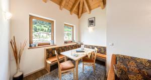 Posedenie v ubytovaní Appartements Am Burgsee