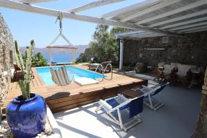 パノロモス・マイコノスにあるVilla Princess 1 4Bed with Pool Panormos Beachのギャラリーの写真