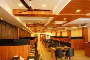 Restoran atau tempat lain untuk makan di Hotel Anitha Parthiban