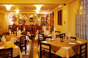 Restaurace v ubytování Hotel El Puma