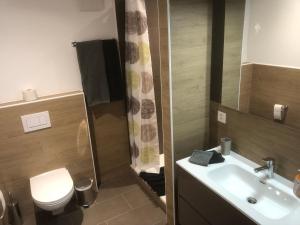 Koupelna v ubytování B&B Alpina