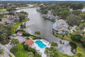 Gallery image of Ocean’s Treasures Retreat Beach Condo in Ponte Vedra Beach