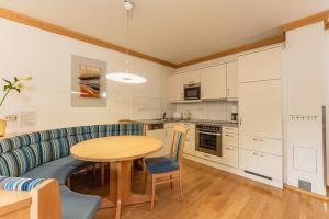 Kuchnia lub aneks kuchenny w obiekcie Appartement Lilie by Schladming-Appartements