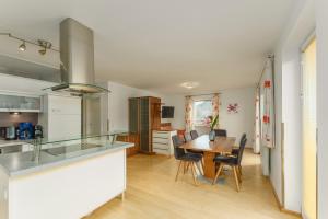 Kuchnia lub aneks kuchenny w obiekcie Appartement Lilie by Schladming-Appartements