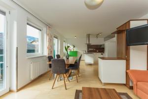 Kuchnia lub aneks kuchenny w obiekcie Appartement Lilie by Schladming-Appartements