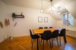 Kuvagallerian kuva majoituspaikasta Old town apt in the heart of Thun with garden, joka sijaitsee kohteessa Thun