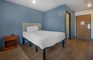 Krevet ili kreveti u jedinici u okviru objekta Extended Stay America Select Suites - Birmingham - Bessemer