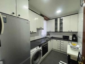Kuchyň nebo kuchyňský kout v ubytování Goiz Etxea Acogedor piso en la parte antigua