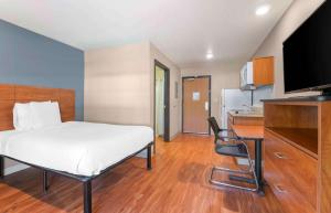 Kuchyň nebo kuchyňský kout v ubytování Extended Stay America Select Suites - Laredo
