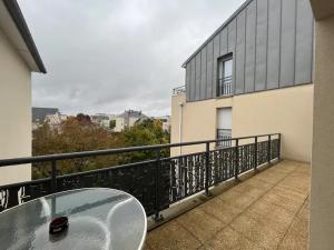 Balkoni atau teres di Calm in Tours - Appartement T2