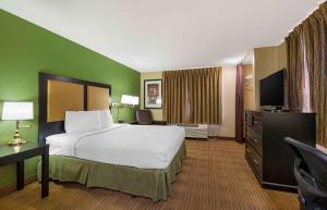 Postelja oz. postelje v sobi nastanitve Extended Stay America Suites - Champaign - Urbana
