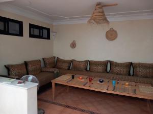 Χώρος καθιστικού στο Riad Hostel JAD ZIAD