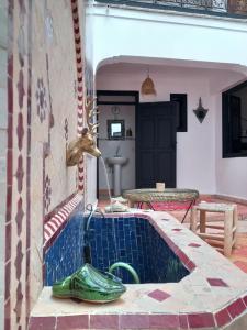 Bazén v ubytování Riad Hostel JAD ZIAD nebo v jeho okolí