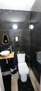 Foto dalla galleria di RutSuite a Afula