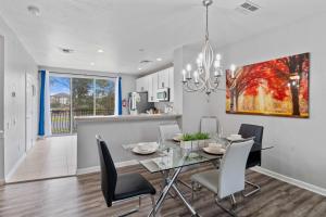 Φωτογραφία από το άλμπουμ του 5038 Tideview Circle 20 στο Ορλάντο