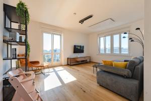 TV a/nebo společenská místnost v ubytování TAMLiving Center Luxury 4 rooms Smart TV Kitchen Great View