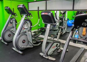 Фитнес-центр и/или тренажеры в Fort Lauderdale Beach Resort by Vacatia