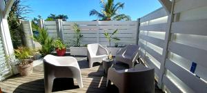 Balcone o terrazza di Appartement neuf a 150 metres de la mer wifi
