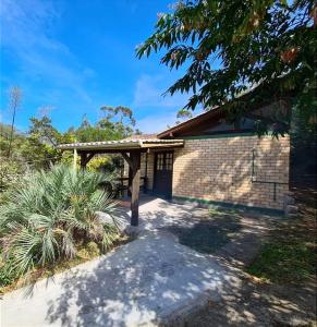 Το κτήριο όπου στεγάζεται  η παραθεριστική κατοικία