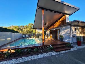 The swimming pool at or close to Beach House on Jones Parade, Central Coolum Beach