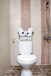 Ένα μπάνιο στο DPARAGON SETURAN 2