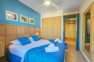 Posteľ alebo postele v izbe v ubytovaní Le San Diego with Shared Pool - Happy Rentals