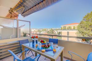 Balkón alebo terasa v ubytovaní Le San Diego with Shared Pool - Happy Rentals