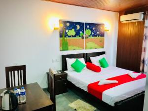 Postel nebo postele na pokoji v ubytování Hotel Remaco + 17 fotografií