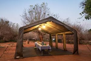 En restaurant eller et andet spisested på Nkula Camp - Pafuri Walking Safari's