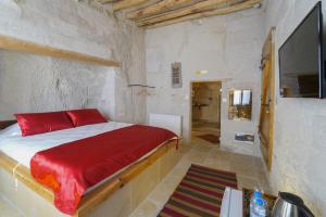 TV a/nebo společenská místnost v ubytování My Cave Suites