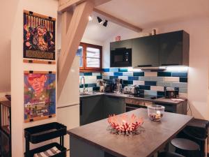 O bucătărie sau chicinetă la Liberté · Magnifique maison proche Strasbourg
