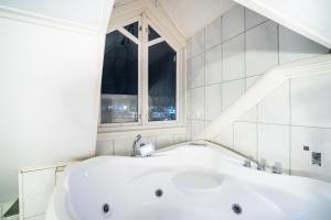 Koupelna v ubytování Enter Tromsø - Luxury Penthouse with Jacuzzi