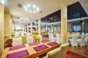 Restaurace v ubytování Hotel Trzy Światy Spa & Wellness Rajska WySpa