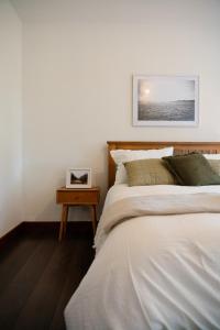 Tempat tidur dalam kamar di Rossmore House +11 foto