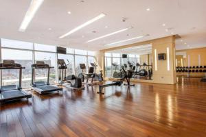 Fitness centrum a/nebo fitness zařízení v ubytování Studio Apartment in JVC Tower 108 - Jumeirah village circle - Ezytrac Vacation Homes