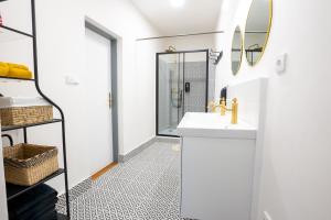 Kúpeľňa v ubytovaní White Wolf House Hostel & Apartments