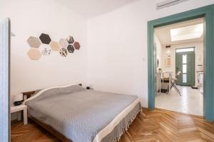 Classy Couture Apartment 1086 Budapest, 38 Lujza utca kép - 2