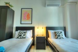 Kama o mga kama sa kuwarto sa Bright & modern 2bedrooms with sea views GOGZR1-2