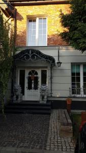 Budynek, w którym mieści się apartament